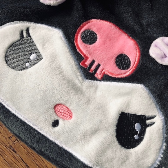 KUROMI-NWOT Soft Dark Gray Drawstring Pouch - Picture 12 of 12